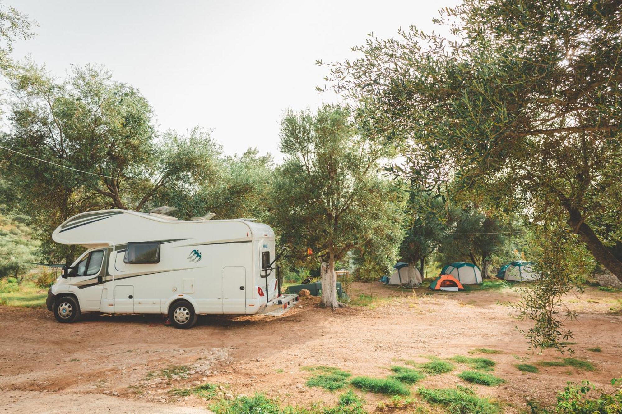 Olive Camping Himarë Eksteriør billede